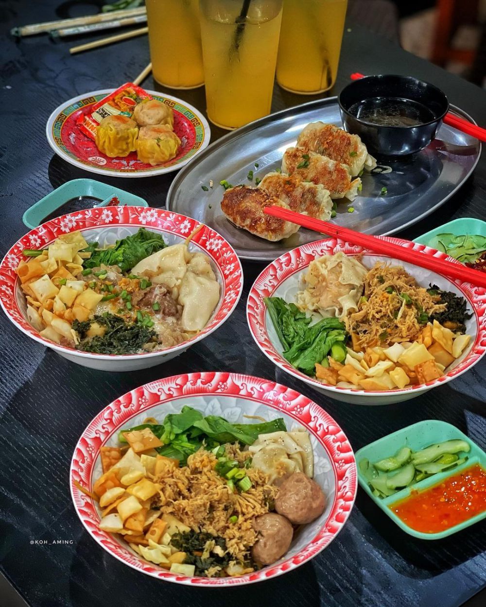 Bakmi Surabaya Cak Komar: Nighttime Delight That Takes You Back to Cilacap